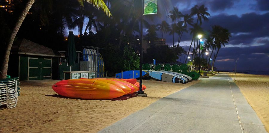 Evening walk down Waikiki